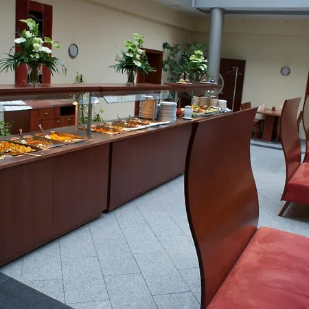 מלון Dlrg Tagungszentrum Delphin 4*