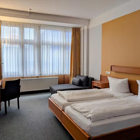 Dlgr塔贡森通海豚酒店 巴特嫩多夫