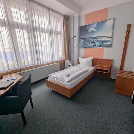 Dlgr塔贡森通海豚酒店