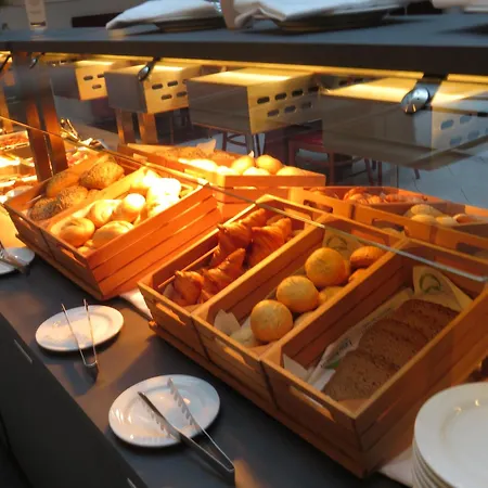 Dlgr塔贡森通海豚酒店 酒店