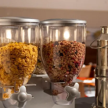 Dlgr塔贡森通海豚酒店