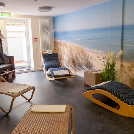 Dlgr塔贡森通海豚酒店